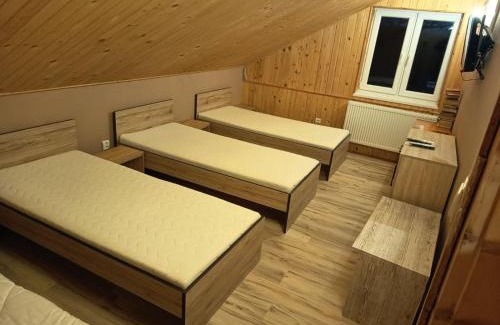 Lekarovce House | Chata na hradzi