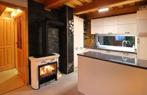 Polgrun House | Chata Olesna is charming country wooden cottage, family friendly with good WiFi.