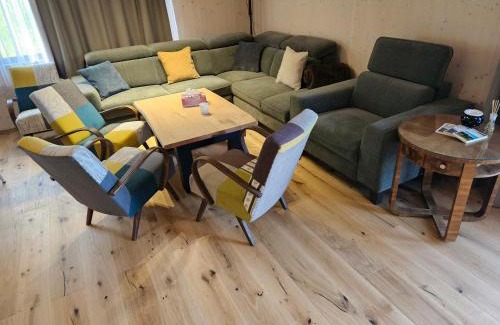 Liptovsky Mikulas Ski Chalet | Chata Paja