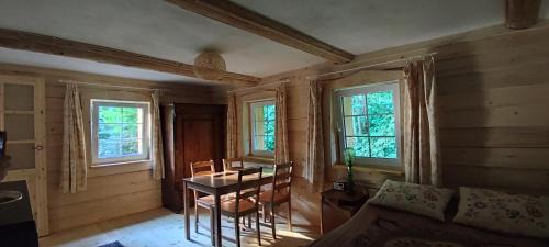 Miedzygorze Apartment | Chata Wilczka