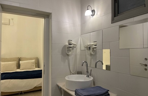 Acre Old City Apartment | Chateau Akko - Amazing Terrace w/view to the sea