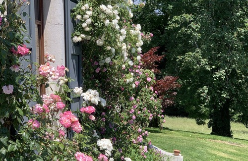 Echenevex Villa | Chateau d'Echenevex - Luxury Escape near Geneva