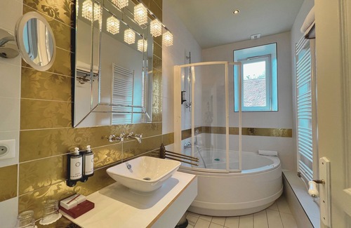 Beaune Hotel | Chateau de Challanges