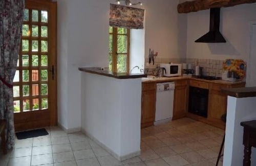 Brullioles Cottage | Château de Charfetain farm in the heart of the Monts du Lyonnais