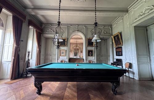 Maigne House | Chateau de Resteau Haut de Gamme 15 pers