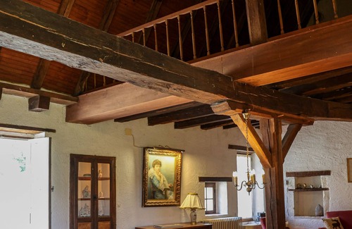 Chemille-sur-Indrois Bed & Breakfast | Chateau Monastere de la Corroirie