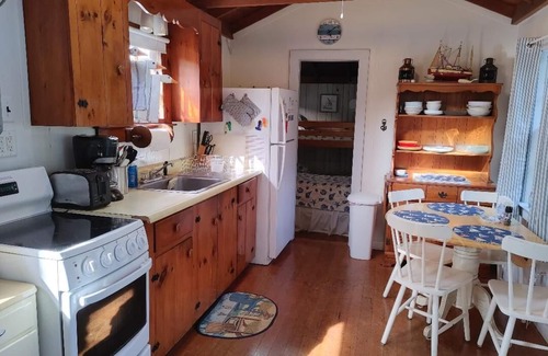 West Chatham Cottage | Chatham Cottage on the Big Pond One Mile to Ocean Beaches