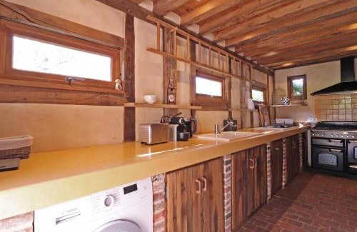 Saint-Evroult-de-Montfort House | Chaumière du Pays d'Auge avec jardin et animaux acceptés - FR-1-497-202