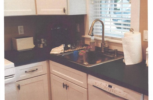 Bemus Point Cottage | Chautauqua Lake Luxurious Cottage on beautiful private 12 acre lakefront Estate