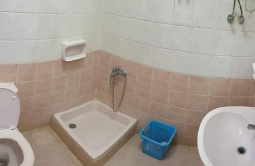 Borg el Arab Villa | Cheerful 3-bedroom villa with pool فيلا مميزة ببسين خاص