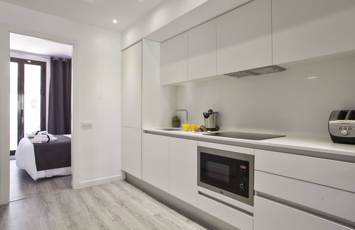 Hostafrancs Apartment | Cheerful flat up to 3 guests next to Plaza España