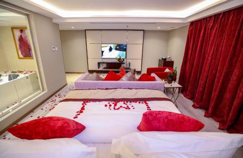 Unaizah Hotel | Cheerful