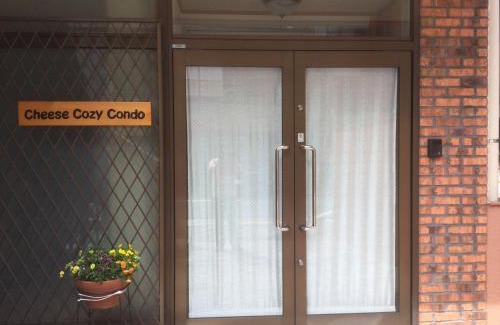 Kita Apartment | Cheese Cozy Condo