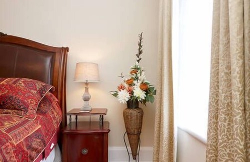 Caledon Hotel | Cheltenham Suites