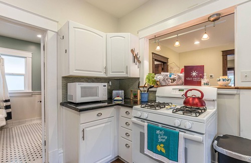 Fruita House | Cherry Blossom I: Downtown w/Fenced Yard for Dogs!