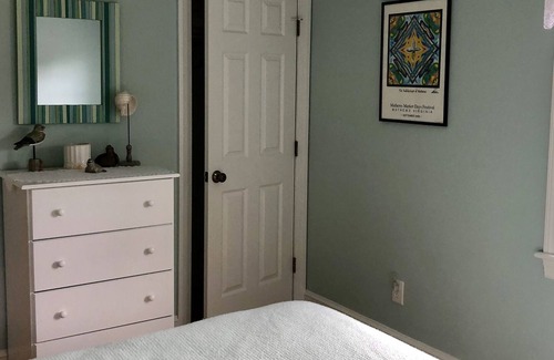 Moon Cottage | Chesapeake Bay Boating, Fishing, and Private Beach