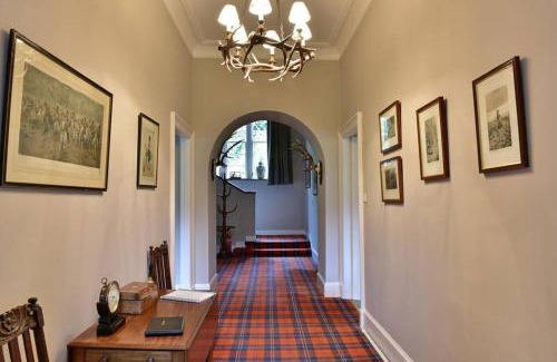 Loch Tay House | Chesthill House and Estate, Glen Lyon