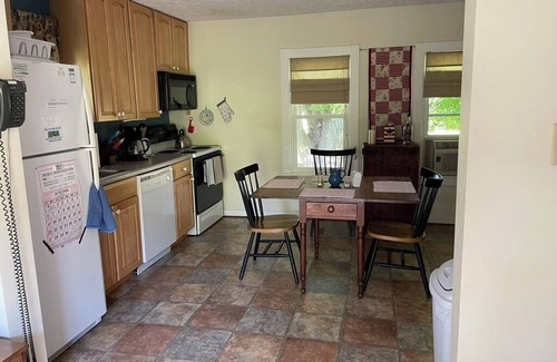 Harper House | Chestnut Cottage, Blue Grass VA