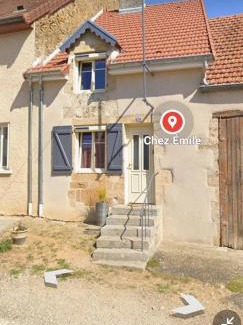 Humes House | Chez Émile maison d'hotes 2 chambres avec jardin privé