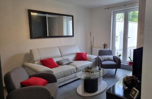 Poulainville Bed & Breakfast | Chez IZZA Chambre au calme