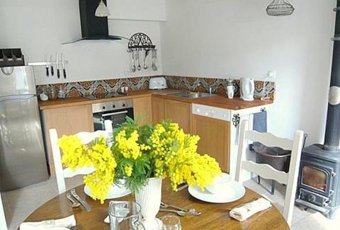 Olonzac House | Chez LuLu Holiday Home