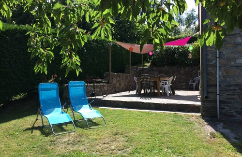 Mur-de-Bretagne House | Chez Maria - Lake Guerlédan