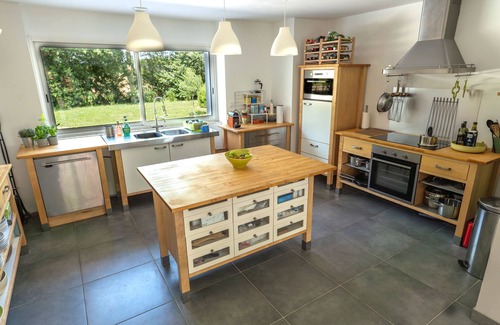 La Pomarede Bed & Breakfast | Chez Phil, Chambres D'hôte, Chambre Thème Bois