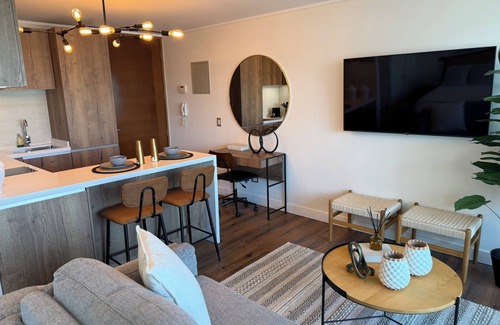 Vitacura Apartment | Chic 1-bedroom apartment in nice Las Condes with fitness room, WiFi