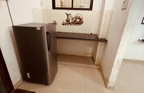 Daman Apartment | Chic 1-bedroom apartment in brilliant Daman with WiFi, AC