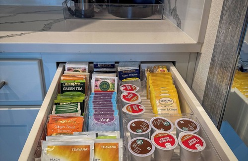 Seven Hills Apartment | Chic 2-bedroom with AC and WiFi in peaceful Henderson