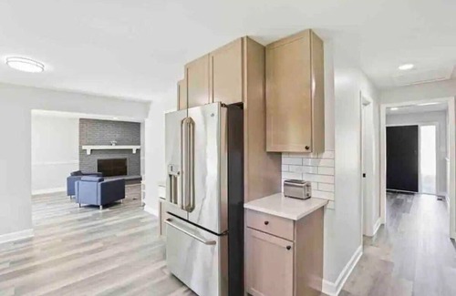 Wasco House | Chic 4BR Escape w/Game Room – LCP Collection