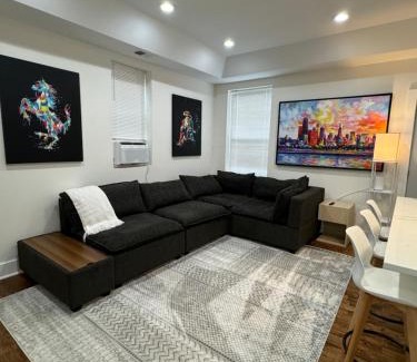 Grand Boulevard Apartment | Chic Euro City Getaway- Close to Downtown