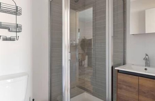 Middletown Condo | Chic Haven: Modern and Stylish and Cozy Ambiance