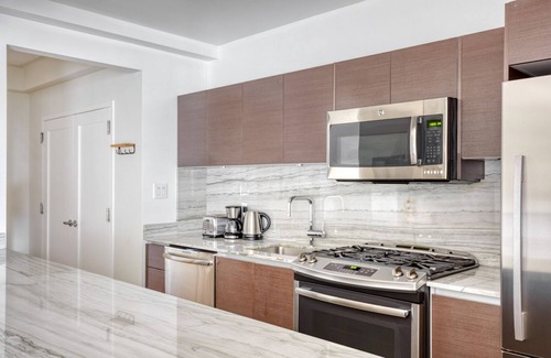 Sutton Place Apartment | Chic Midtown East 2BR w/Doorman, near East River, by Blueground