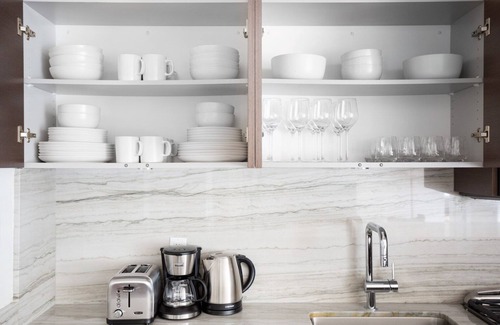 Sutton Place Apartment | Chic Midtown East 2BR w/Doorman, near East River, by Blueground