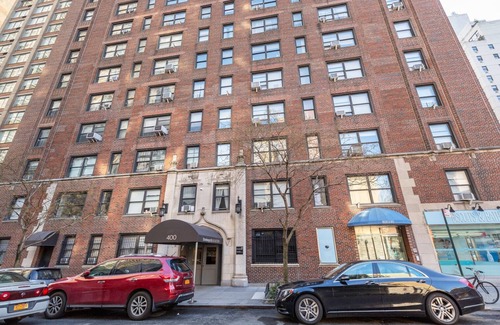 Sutton Place Apartment | Chic Midtown East 2BR w/Doorman, near East River, by Blueground