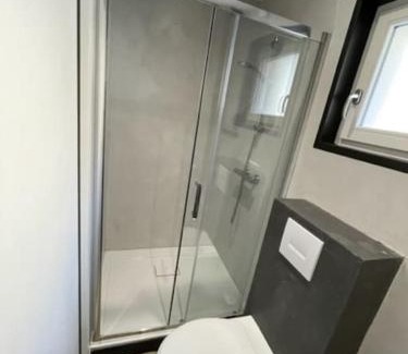 Issoudun Apartment | Chic'n Chill