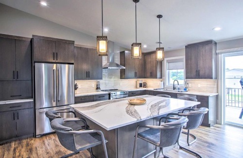 Plymouth House | Chic Plymouth Townhome Less Than 1 Mi to Road America