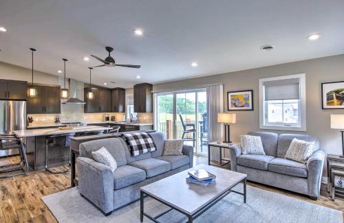 Plymouth House | Chic Plymouth Townhome Less Than 1 Mi to Road America