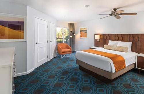 Old Las Palmas Resort | Chic resort with 1 bedroom and WiFi, fitness room in delightful Palm Springs