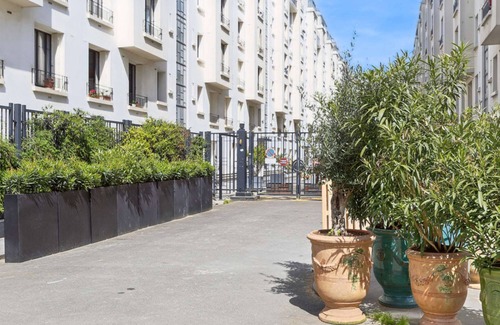 Parchamp–Albert Kahn Apartment | Chic studio with downtown Boulogne-Billancourt