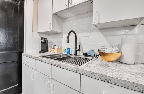 Buffalo Apartment | Chic Two Bedroom near Buffalo