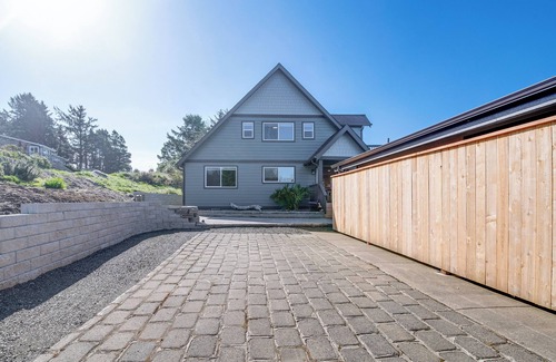 Westport Cottage | Chic Westport Vacation Rental, Walk to Beach!