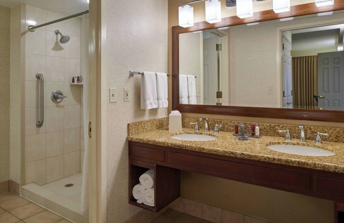 Clearing Hotel | Chicago Marriott Midway