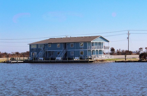 Nags Head Apartment | Chickadee Cove 1 Queen Regular at Fin N Feather