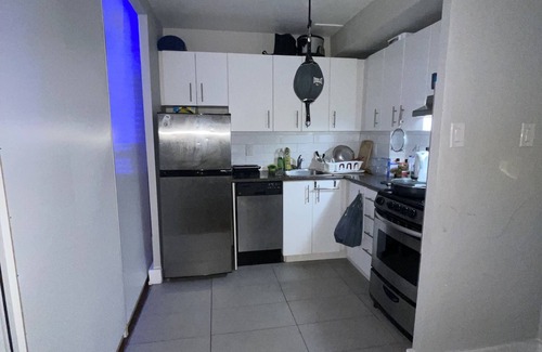 Midtown Toronto Apartment | Chill vibe in Sherbourne street