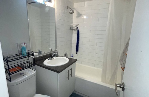 Midtown Toronto Apartment | Chill vibe in Sherbourne street