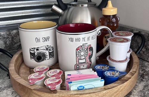 Cave City House | Chillin Time is a cozy pet friendly home 6 miles from Mammoth cave!