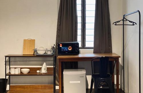 Downtown George Town Hotel | Chowrasta Suites by Aayu George Town Penang