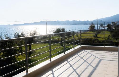 Gefira Mpania House | Christo’s Beachfront Bliss